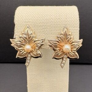 Vintage Judy Lee Faux Pearl Rhinestone Gold Tone Textured Leaf Clip On Earrings